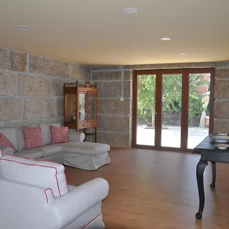 בית הארחה Casa Dos Primos Muxagata (Vila Nova de Foz Coa)