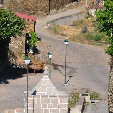 Casa Dos Primos 3* Muxagata (Vila Nova de Foz Coa)