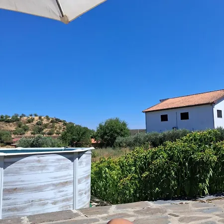 Casa Dos Primos בית הארחה