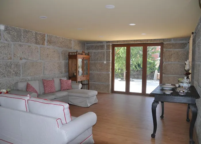 게스트하우스 Casa Dos Primos Muxagata (Vila Nova de Foz Coa)